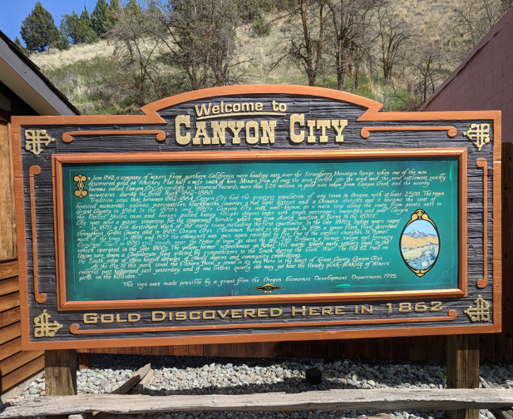 Canyon City Sign